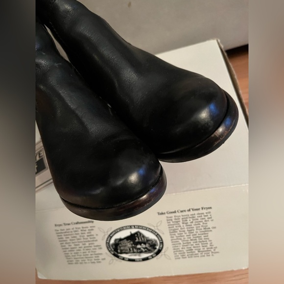 Frye Boots Patty Artisan Zip Leather Women’s Bootie Black Classic Size 8.5 - Picture 7 of 10